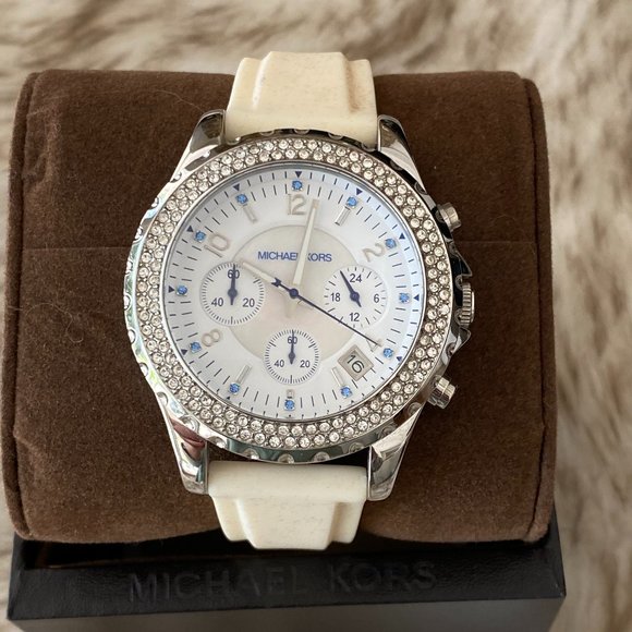 NWT Michael Kors Chronograph Date White Rubber Strap Women\'s Watch MK5389 main image 5